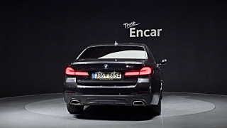 BMW 5-SERIES G30 2021