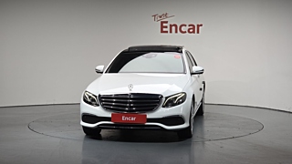 MERCEDES BENZ E-CLASS W213 2019