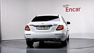 MERCEDES BENZ E-CLASS W213 2018