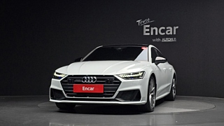 AUDI A7 4K 2023