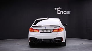 BMW 5-SERIES G30 2017