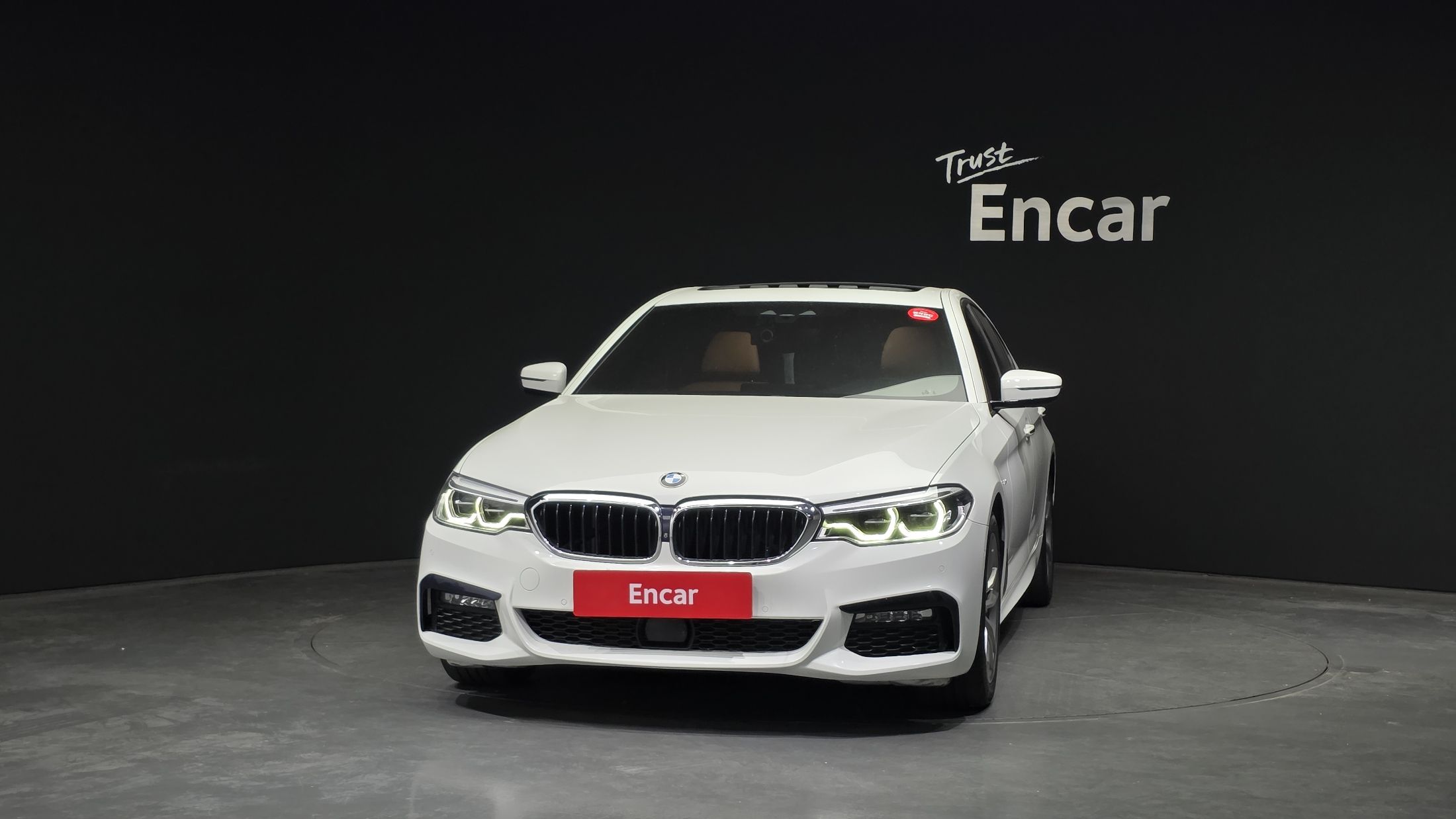 BMW 5-SERIES G30 2017