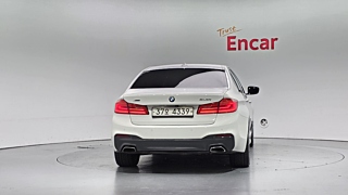 BMW 5-SERIES G30 2017