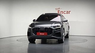 AUDI Q8 4M 2023