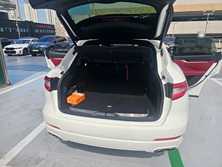 MASERATI LEVANTE 2016