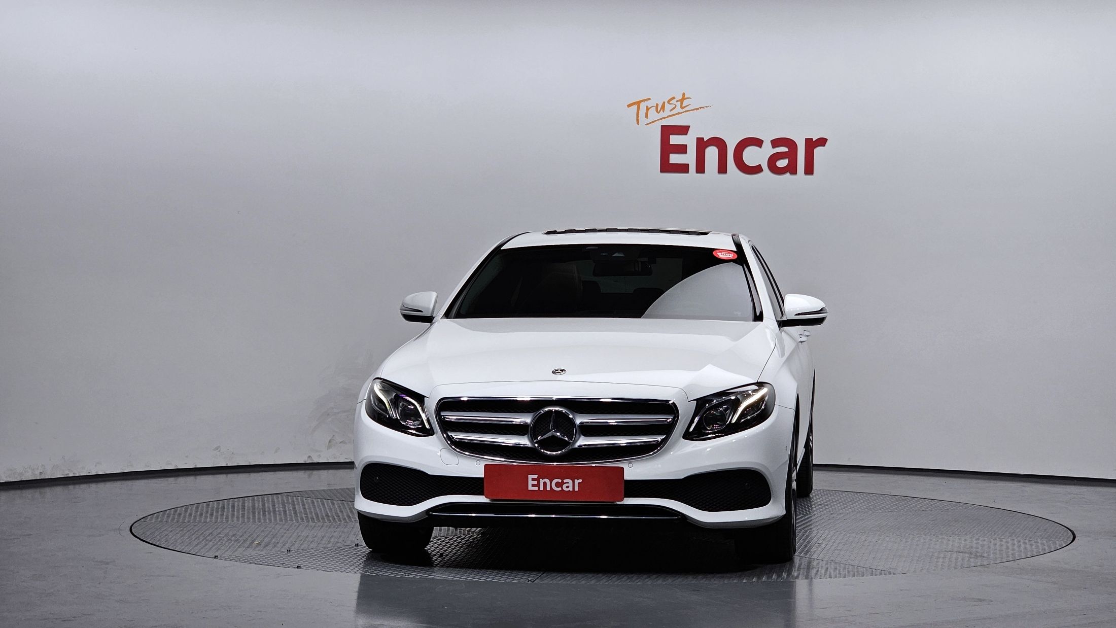 MERCEDES BENZ E-CLASS W213 2018