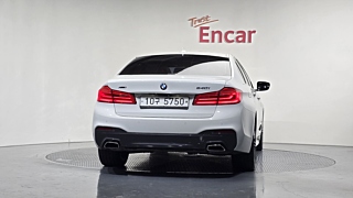 BMW 5-SERIES G30 2018