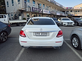 MERCEDES BENZ E-CLASS W213 2016