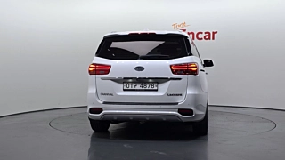 KIA CARNIVAL 2018