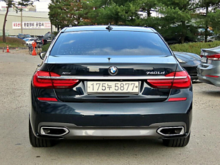 BMW 7-SERIES G11 2017