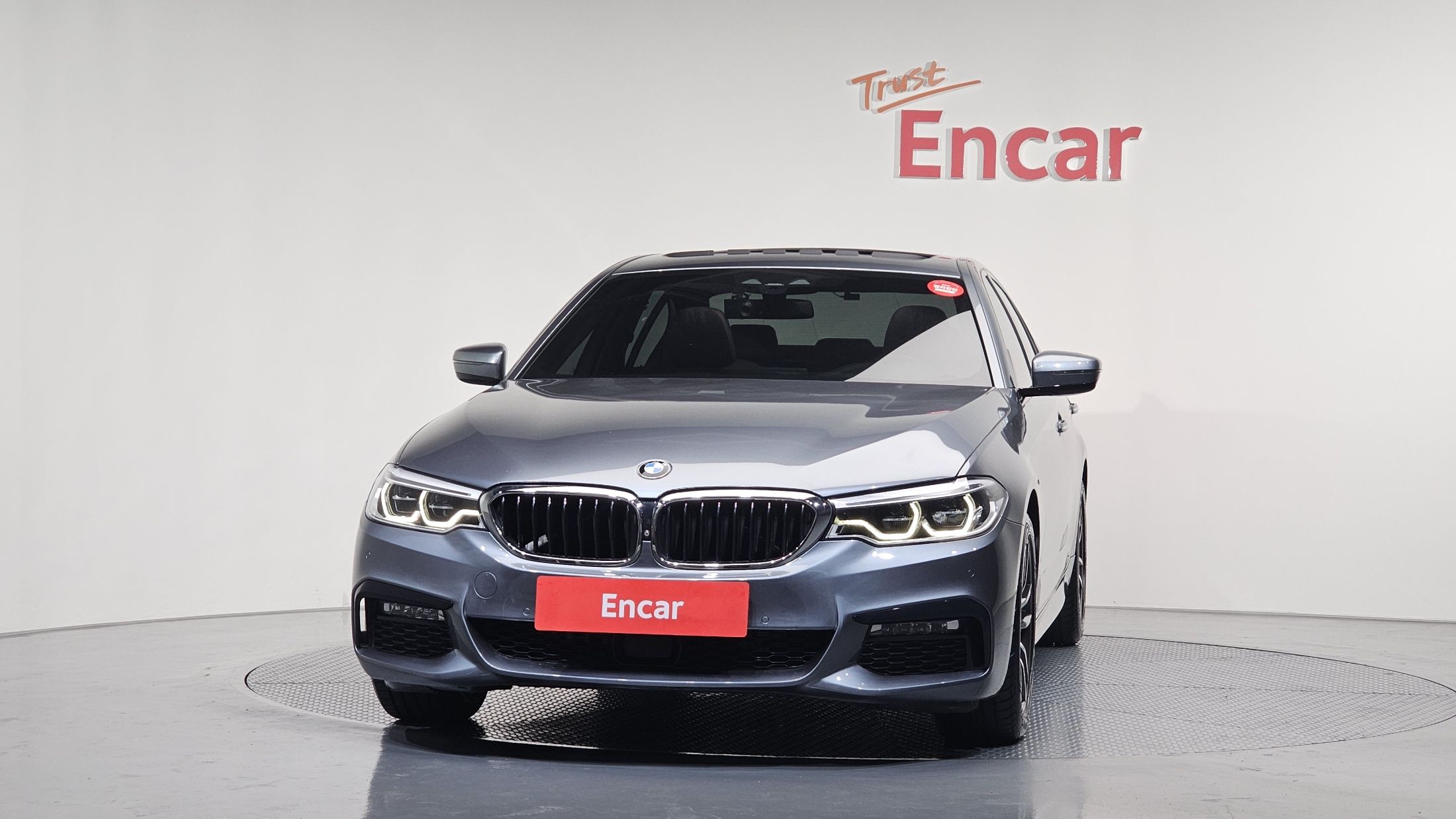 BMW 5-SERIES G30 2017