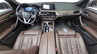 BMW 5-SERIES G30 2017