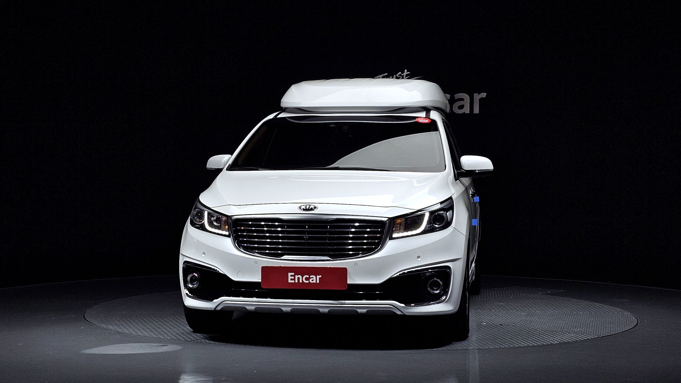 KIA CARNIVAL 2016
