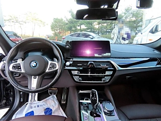 BMW 5-SERIES G30 2021