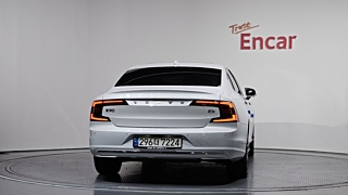 VOLVO S90 2021