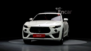 MASERATI LEVANTE 2018