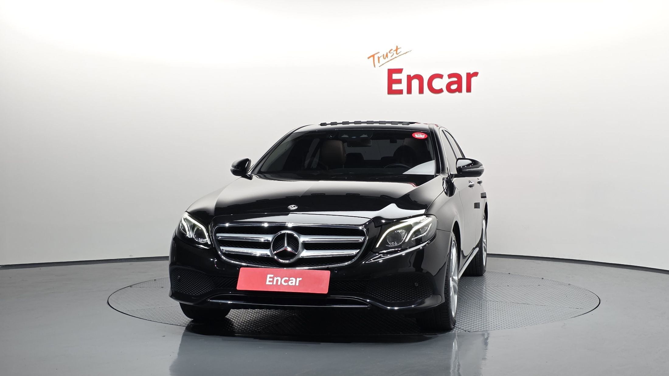 MERCEDES BENZ E-CLASS W213 2018