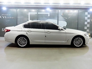 BMW 5-SERIES G30 2021
