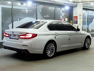 BMW 5-SERIES G30 2021