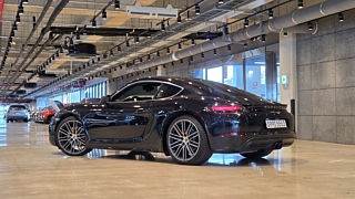 PORSCHE 718 CAYMAN 2018