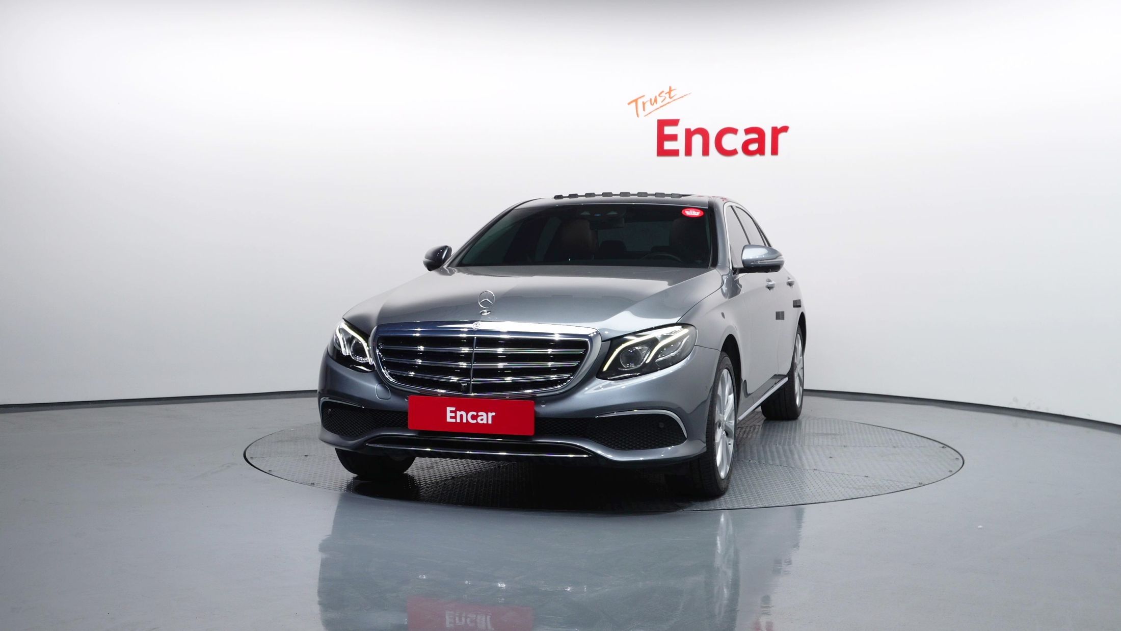 MERCEDES BENZ E-CLASS W213 2018
