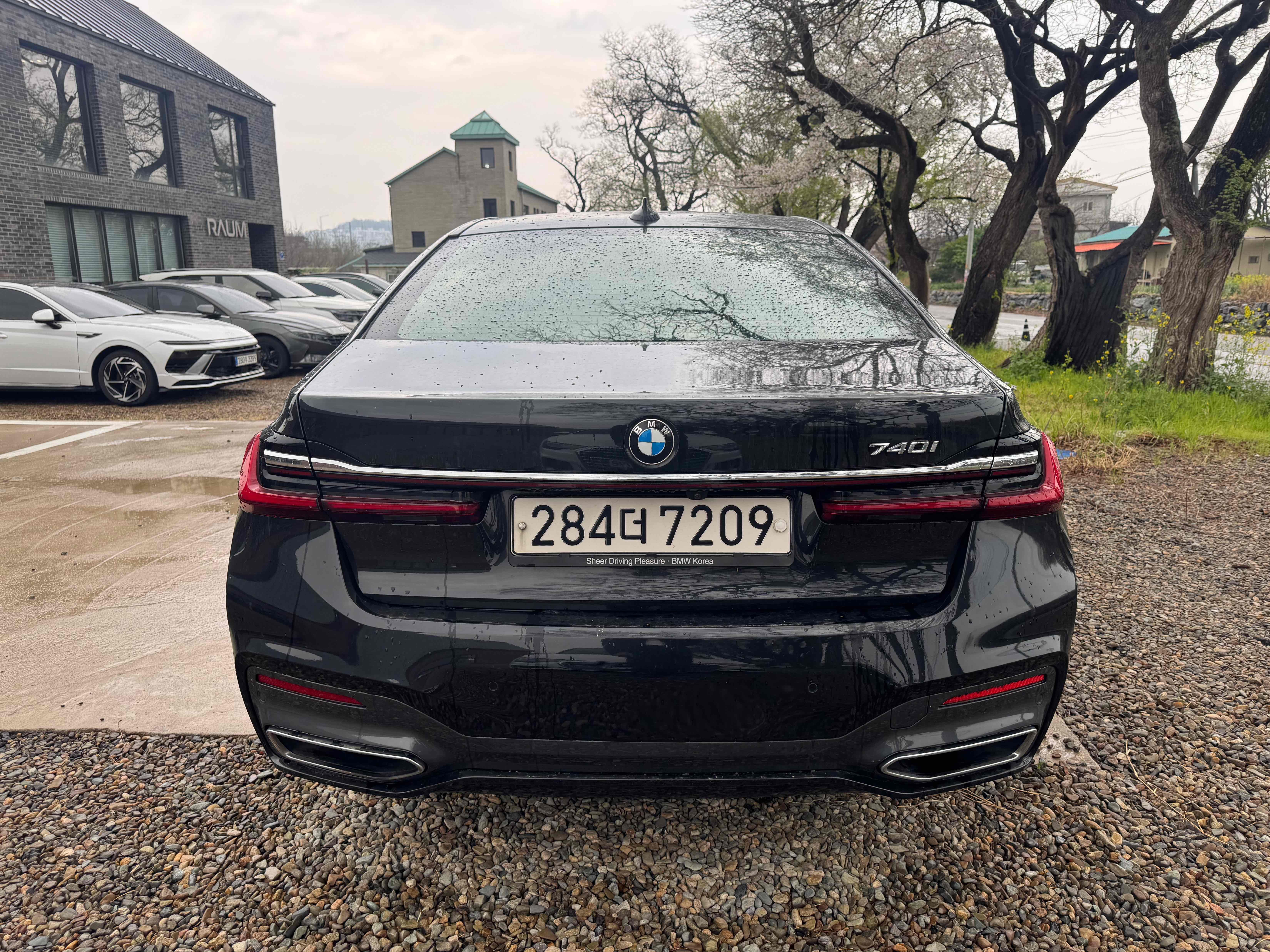 BMW 7-SERIES G11 2020