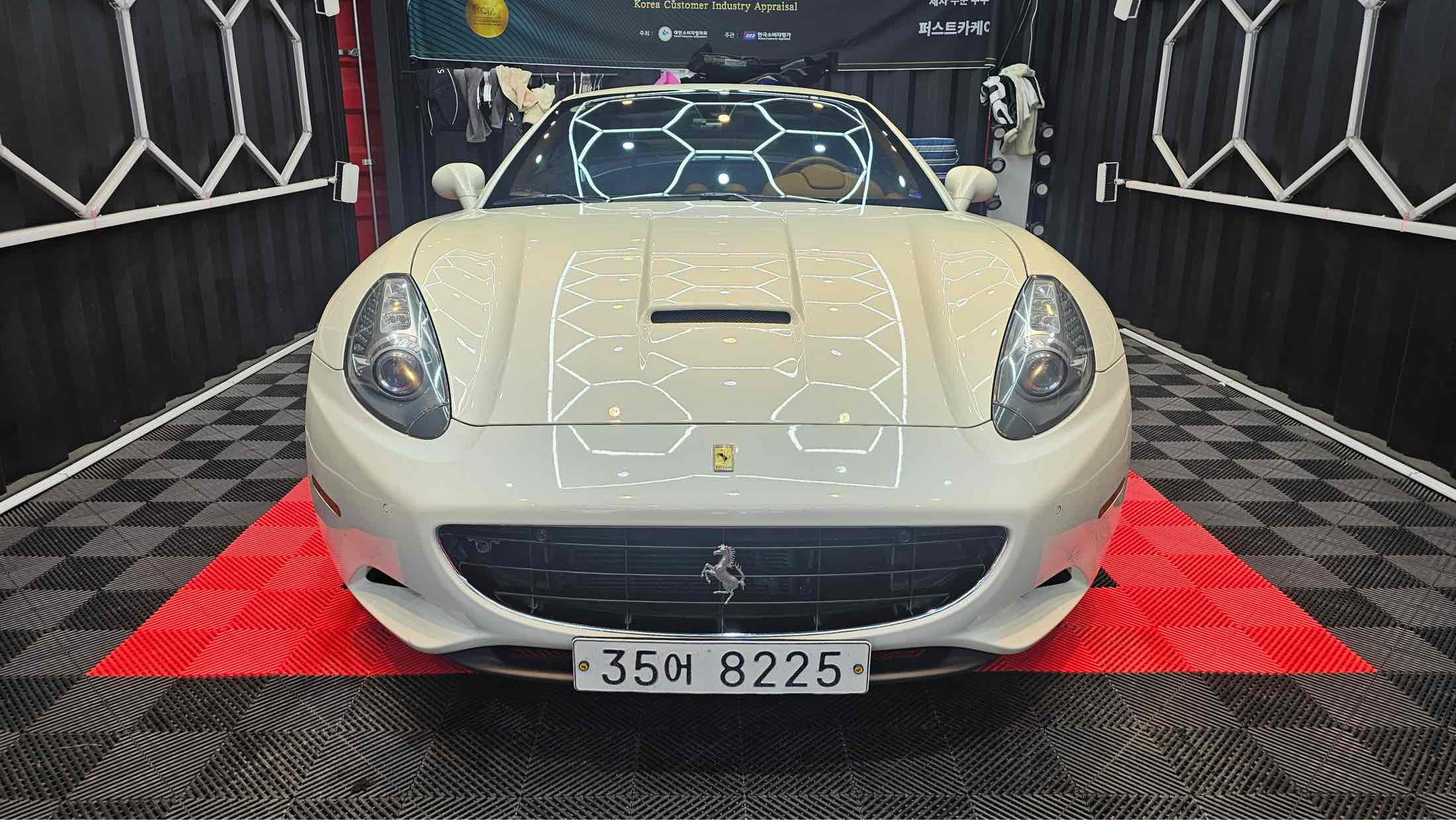 FERRARI CALIFORNIA 2011