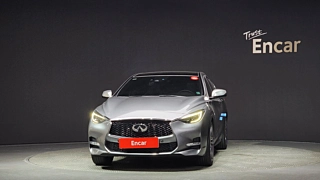 INFINITI Q30 2017