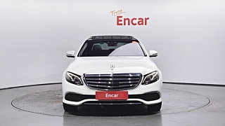MERCEDES BENZ E-CLASS W213 2019
