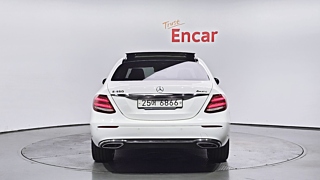MERCEDES BENZ E-CLASS W213 2019