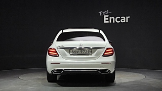MERCEDES BENZ E-CLASS W213 2019