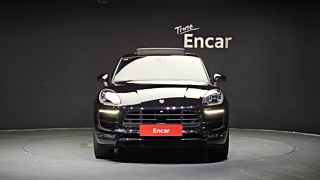 PORSCHE MACAN 2018