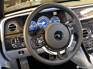 ROLLS ROYCE CULLINAN 2023