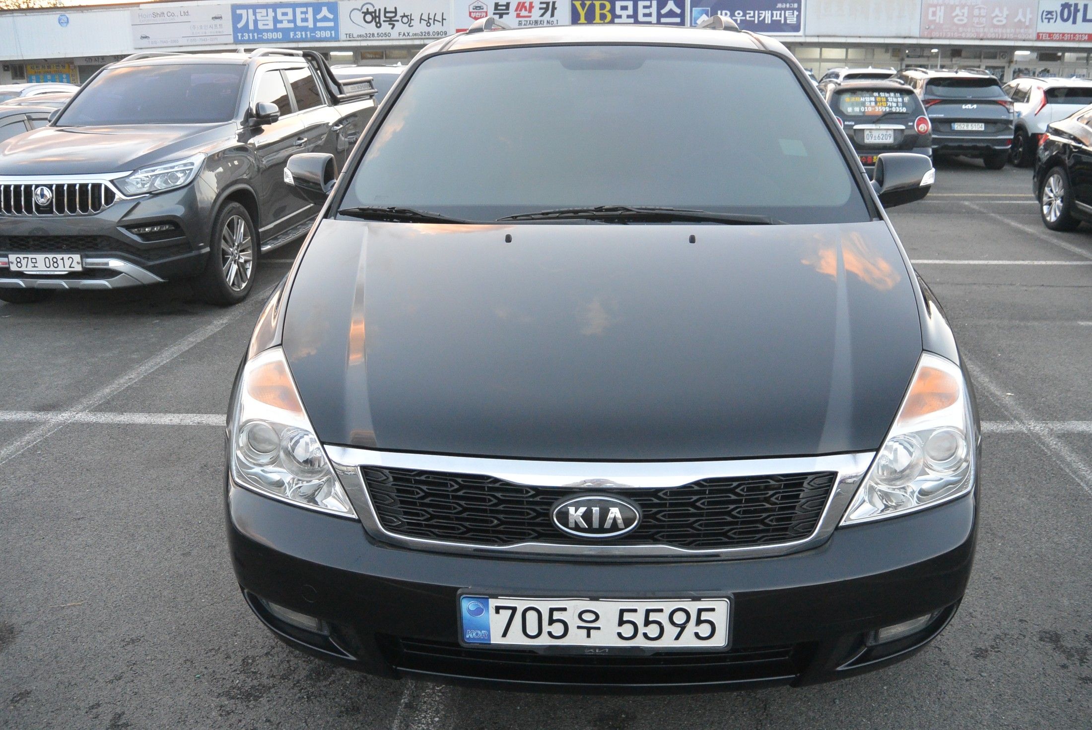 KIA CARNIVAL R 2010