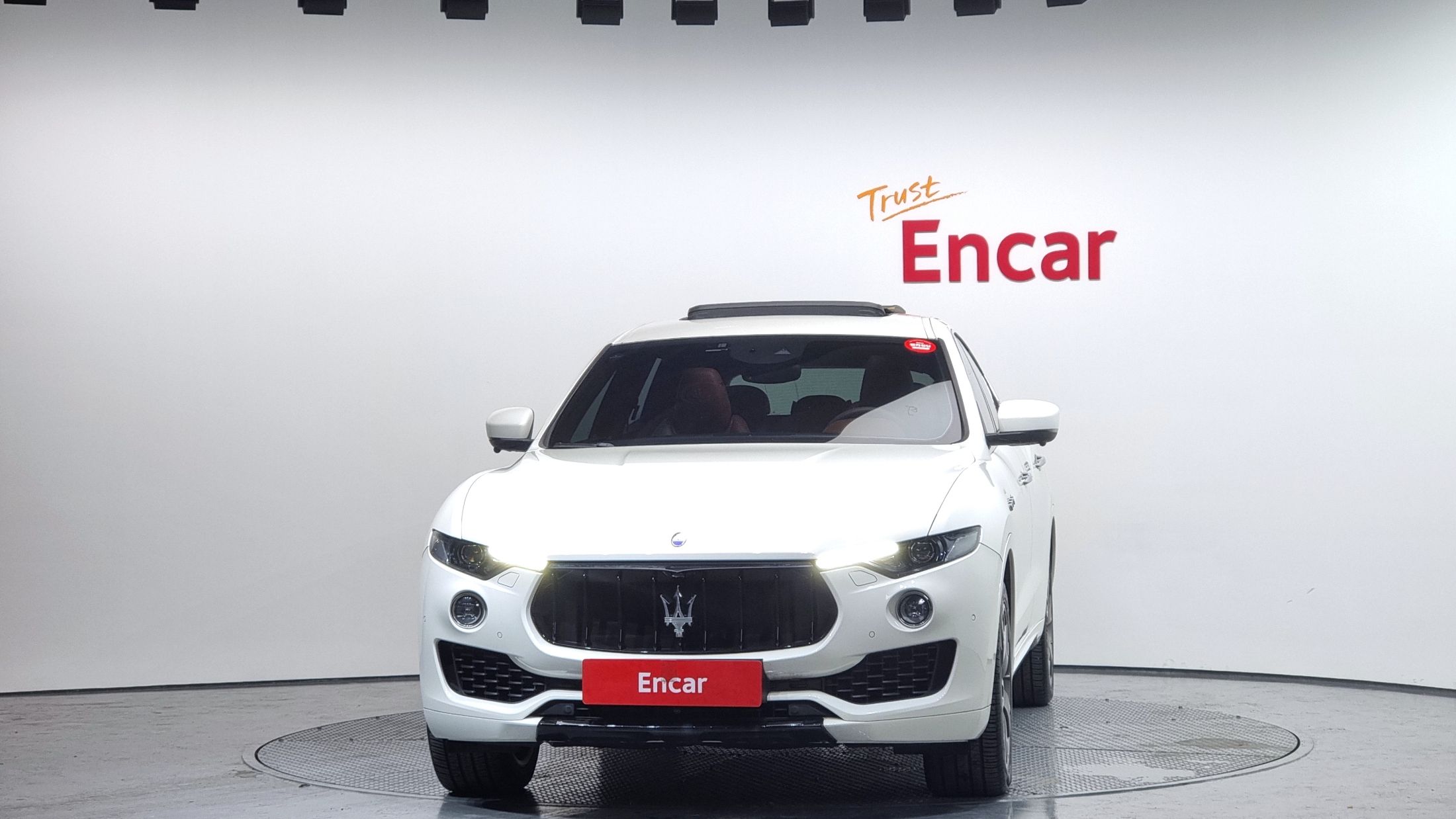 MASERATI LEVANTE 2017