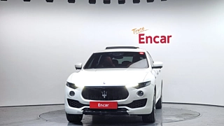 MASERATI LEVANTE 2017