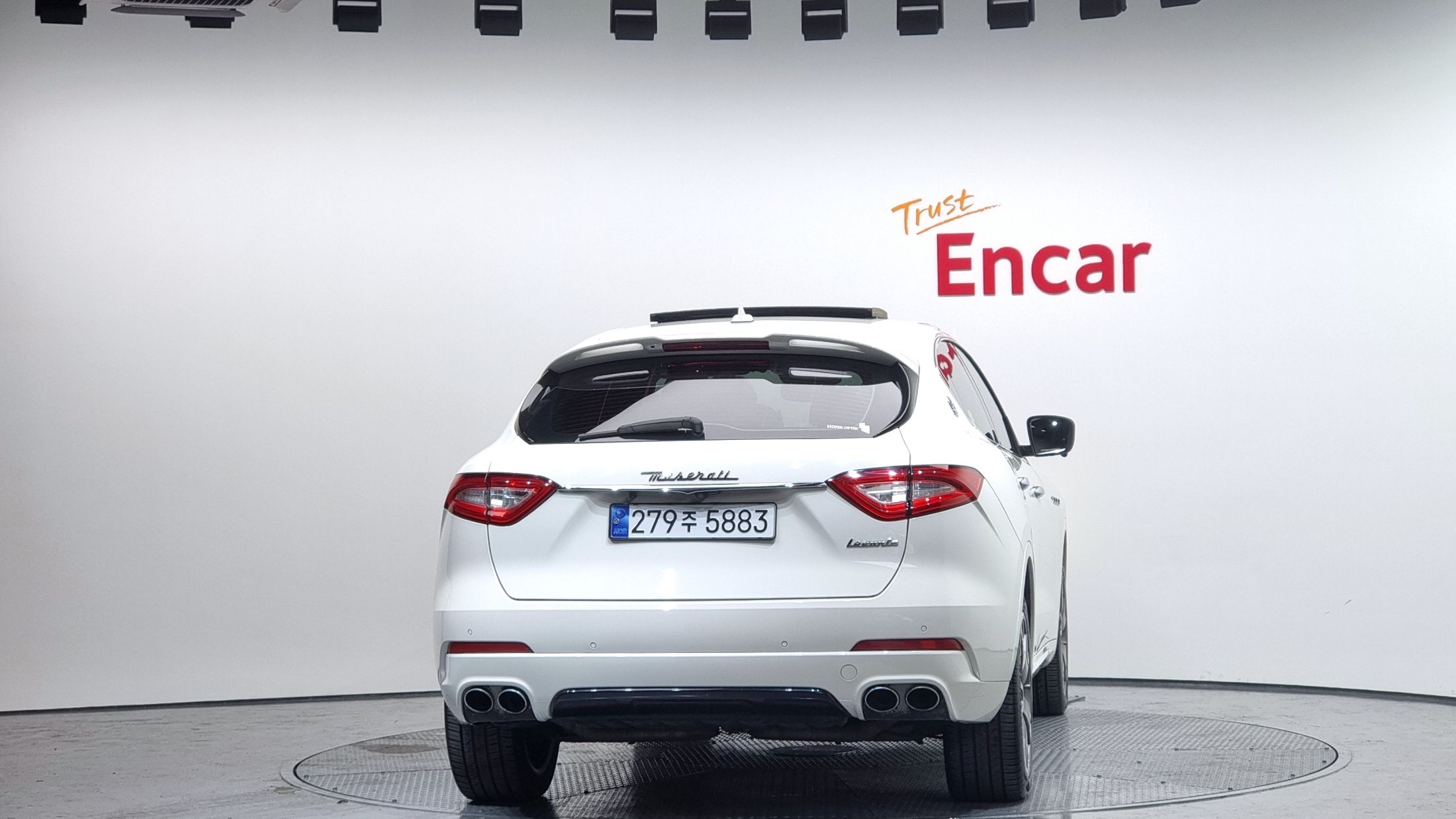 MASERATI LEVANTE 2017