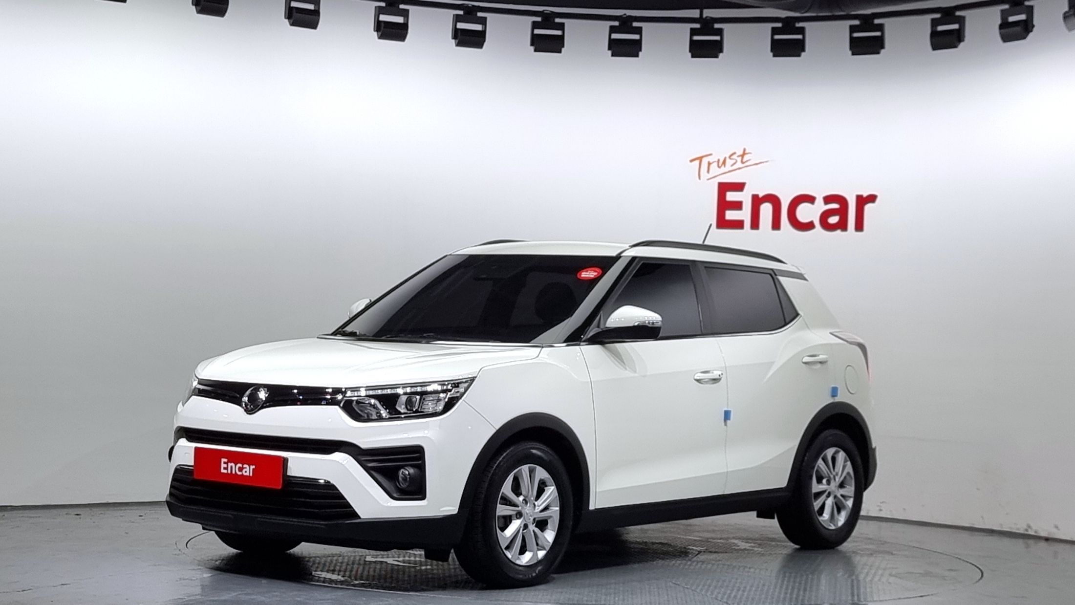 SSANGYONG TIVOLI VERY NEW 2020