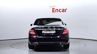 MERCEDES BENZ E-CLASS W213 2019