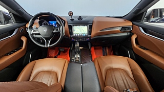 MASERATI LEVANTE 2019