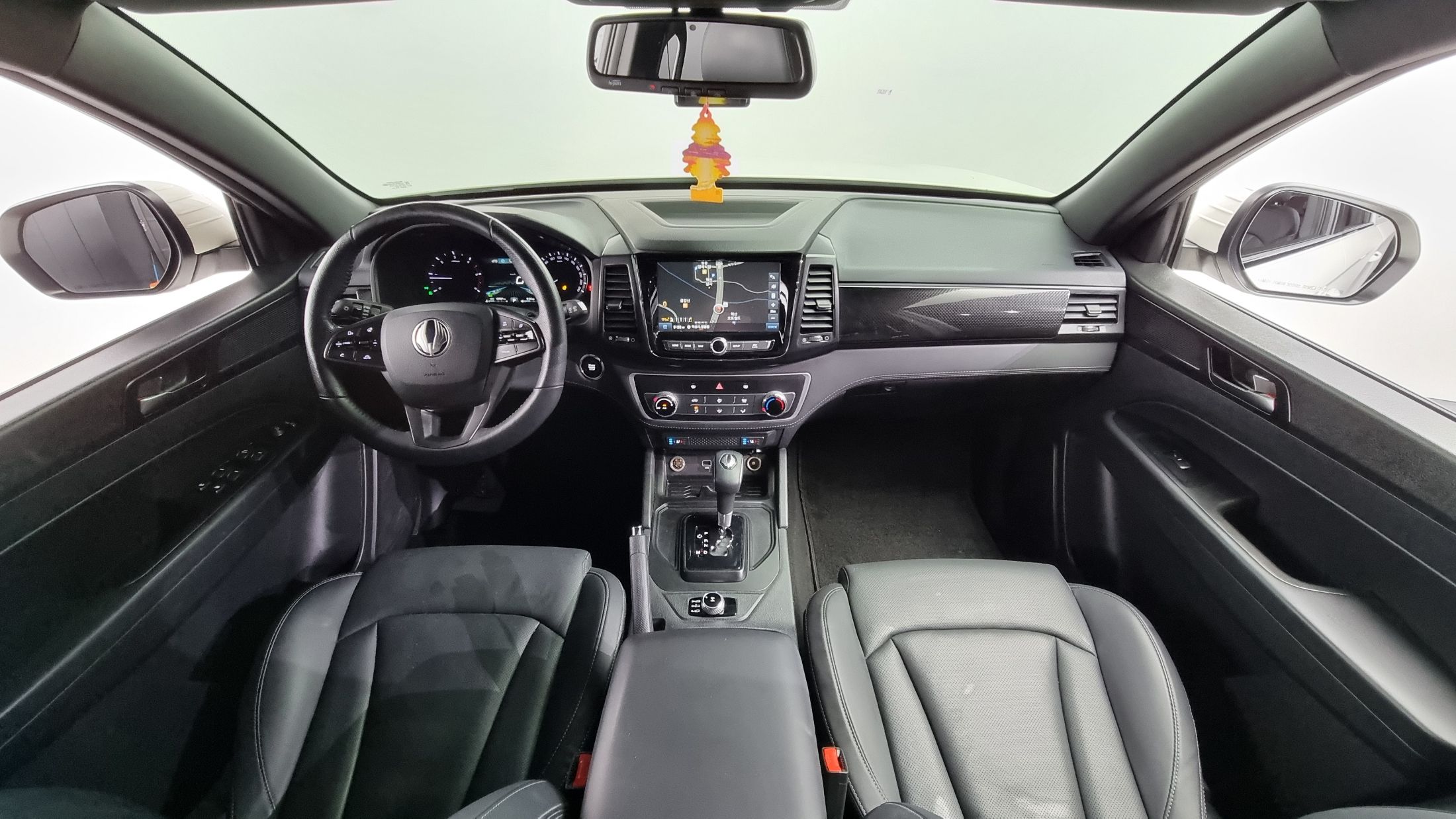 SSANGYONG REXTON SPORTS CAR 2021