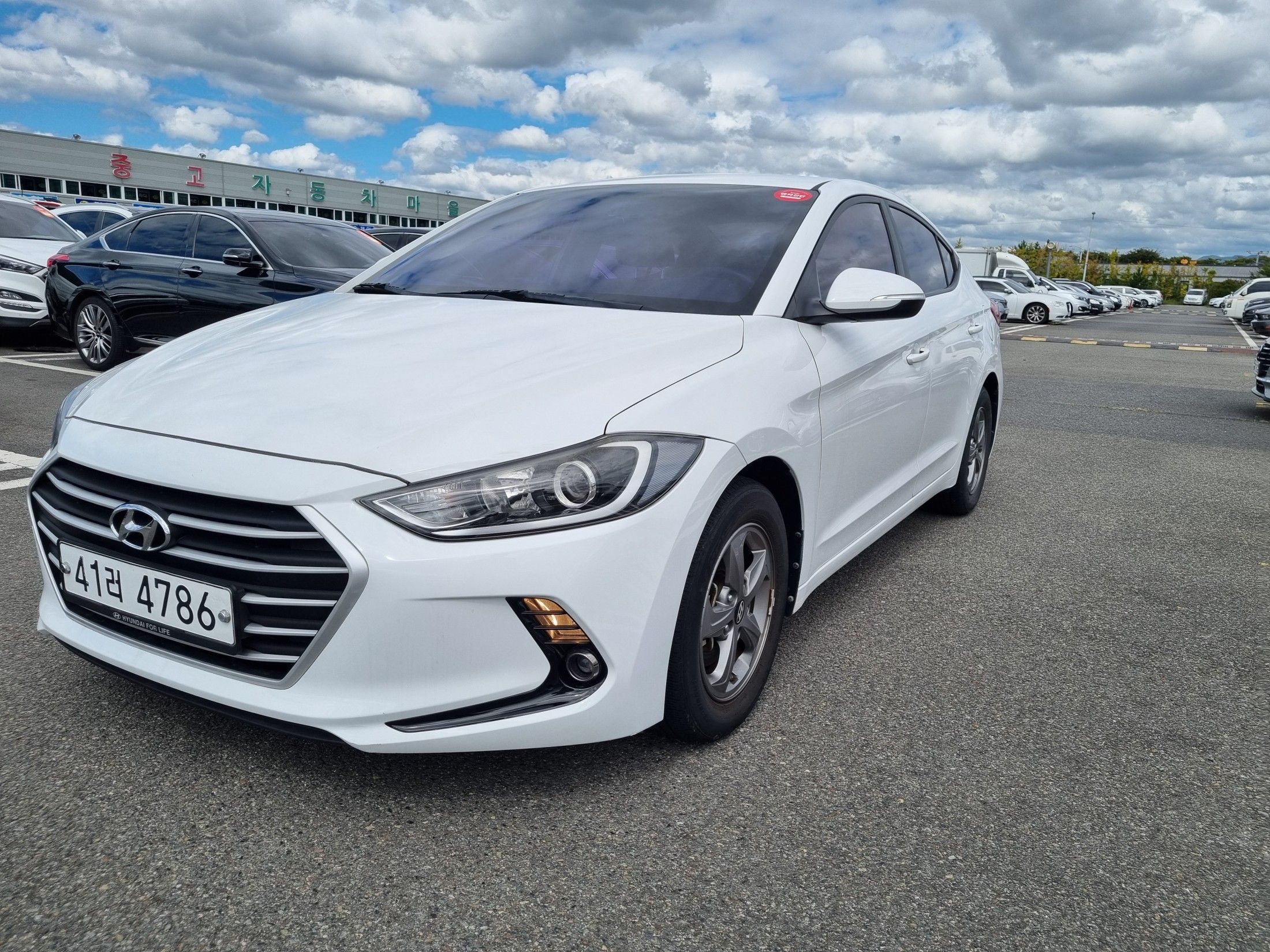 HYUNDAI AVANTE AD 2015