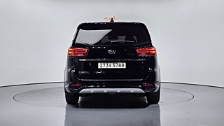 KIA CARNIVAL 2018