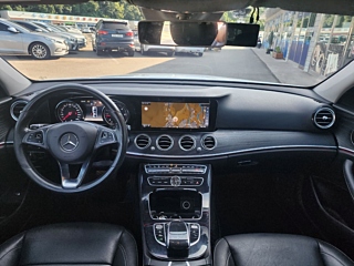 MERCEDES BENZ E-CLASS W213 2016
