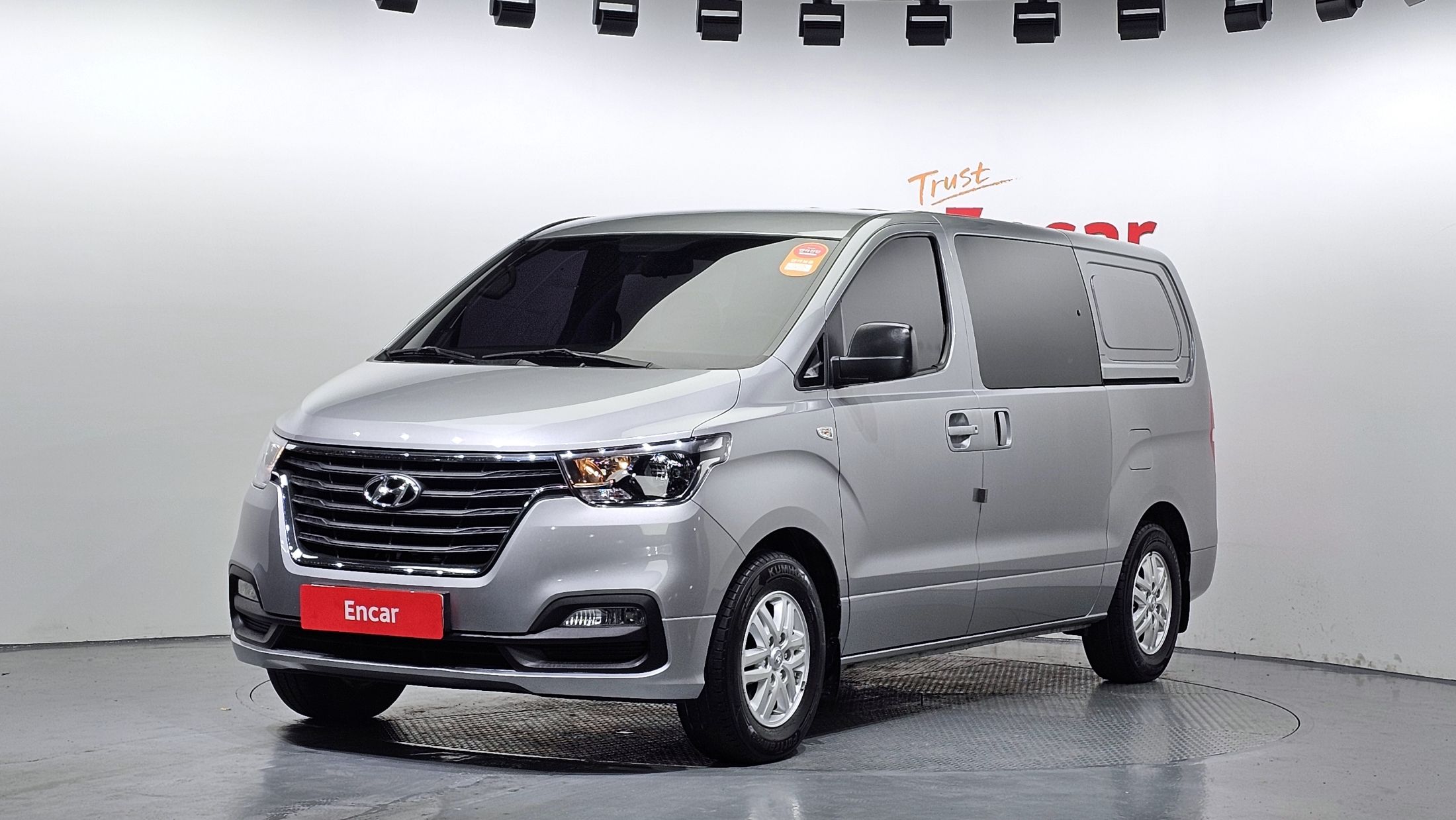 HYUNDAI STAREX GRAND