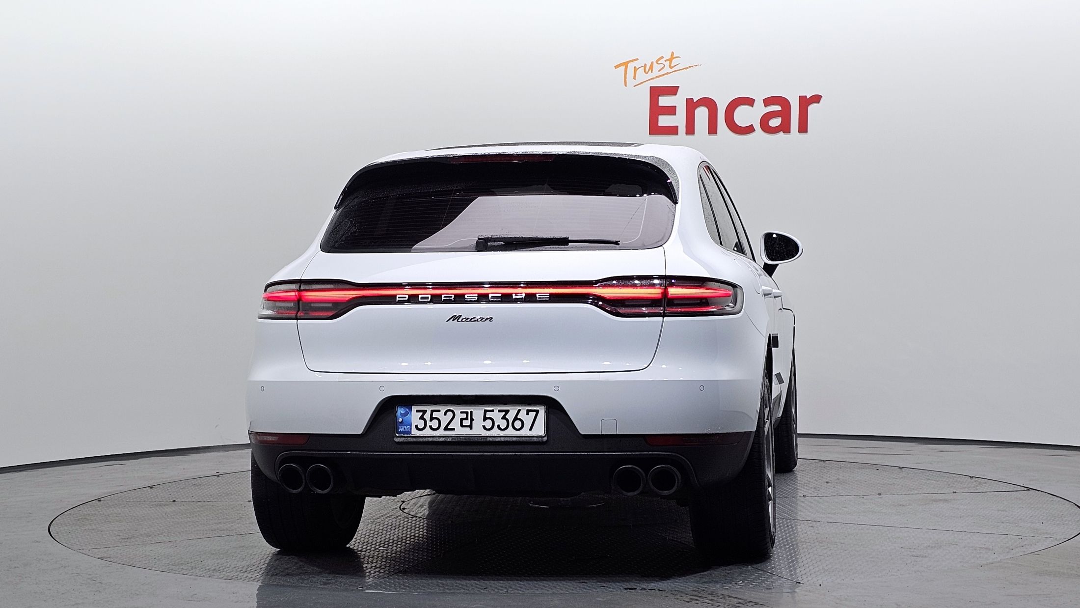 PORSCHE MACAN 2019