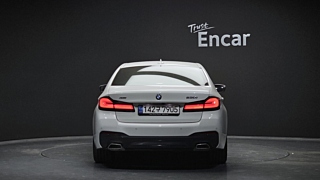 BMW 5-SERIES G30 2023