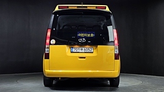 HYUNDAI STARIA 2023