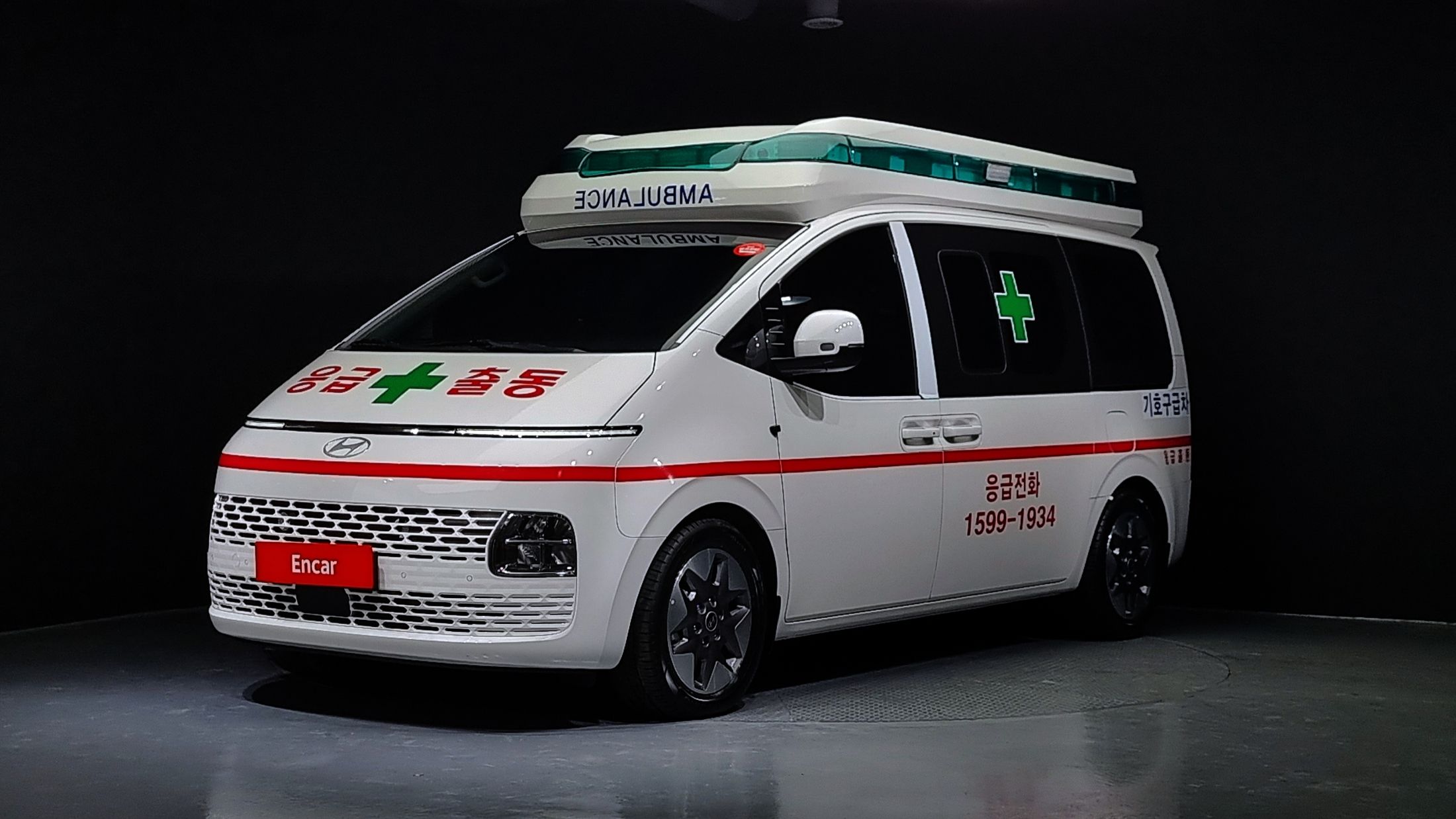 HYUNDAI STARIA