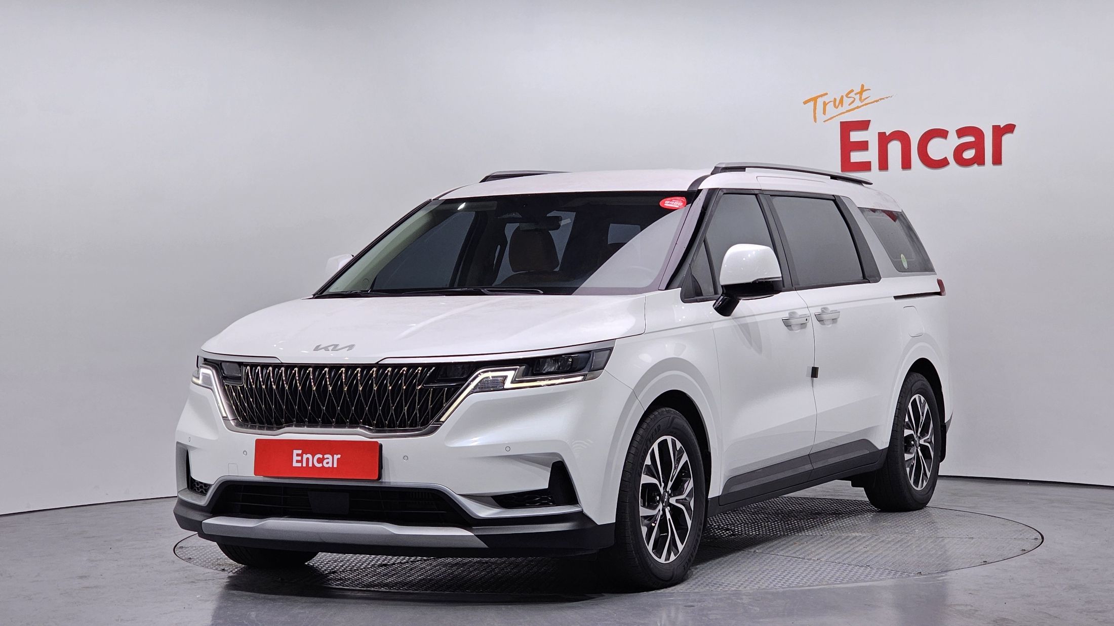 KIA CARNIVAL 2023
